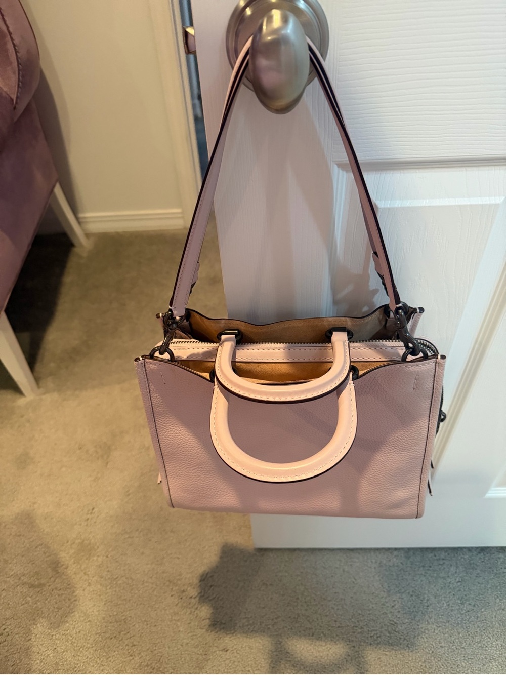 RARE COACH ROGUE PINK ICE - Picture 7 of 10